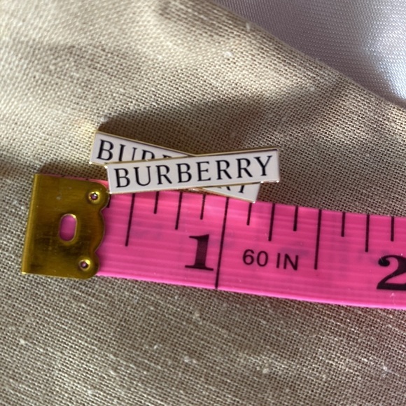 BURBERRY Logo Collectors Pin/Tie tack🔥NEW🔥Unisex - Picture 5 of 6